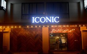 Iconic Suites & Pods Hotel